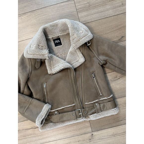 Women's Tan Shearling Jacket - Picture 4 of 6